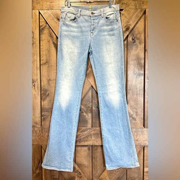 Like New!! 7FAMK Light Wash High Waist Vintage Bootcut Jeans - Picture 14 of 15